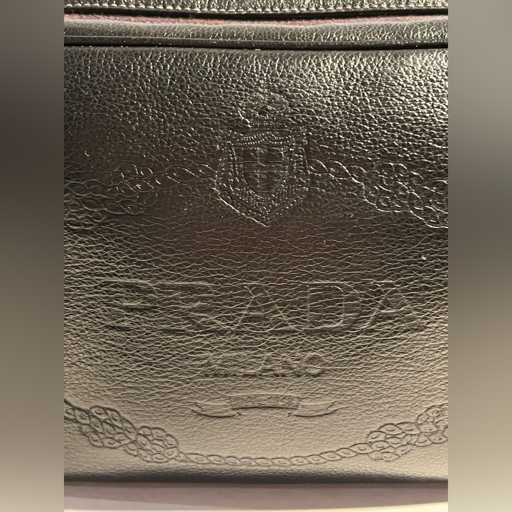 PRADA MILANO  (EMBOSSED LOGO) Glace calf Leather Black Shoulder Bag 🎩🎩🎩🎩🎩🎩 - Picture 3 of 16